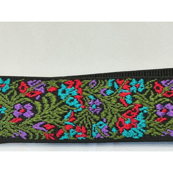 Floral Embroidered Purse Strap Adjustable Crossbody Guitar Style Gold Hardware - Picture 3 of 8